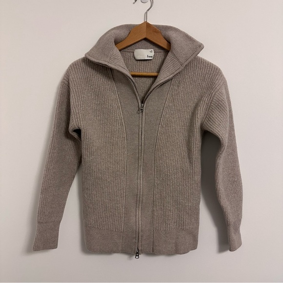 Wilfred Sweaters - Wilfred Free Taupe Zip-Up Sweater